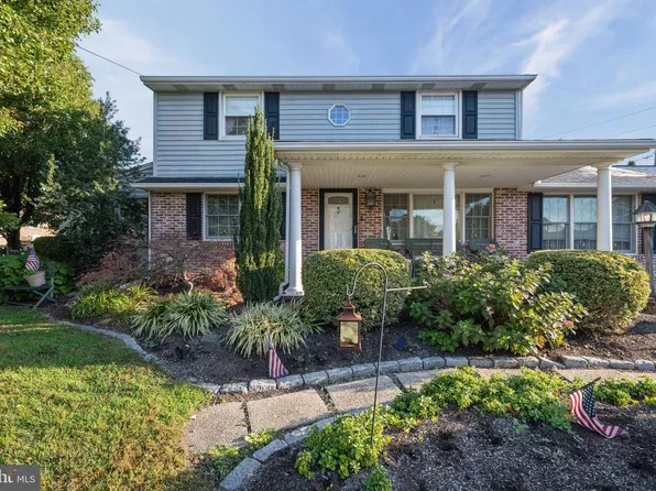 144 Lorraine Ave, Oreland, PA 19075