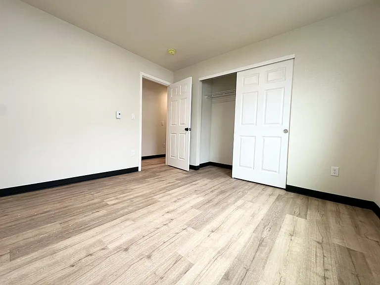 525 Rustic Ridge Dr — Photo 14