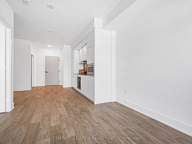 858 Dupont St #306 — Photo 16
