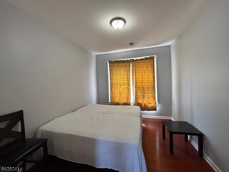 276 Morris Ave #3 — Photo 5