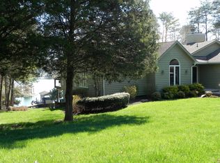 58 Riverbay Dr, Moneta, VA 24121