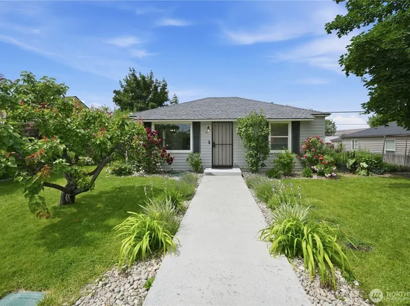 111 SE F Street, Ephrata, WA 98823