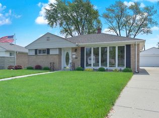1112 W Villa Dr, Des Plaines, IL