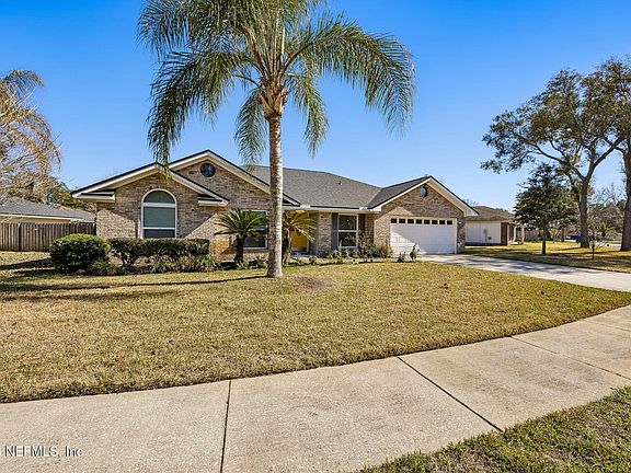 2nd image of 1229 SHALLOWFORD Drive W