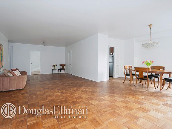 4th image of 203 E 72nd St APT 4B