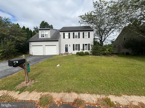 195 Village Spring Ln, Reinholds, PA 17569