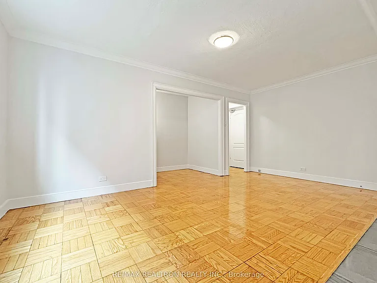 396 Avenue Rd #414 — Photo 4