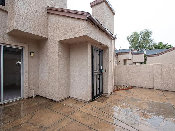 2nd image of 3315 E Juniper Ave