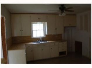 1508 McLain St, Taylor, TX 76574