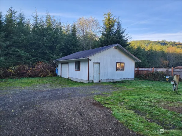 343 Elk Valley Road, Forks, WA 98331