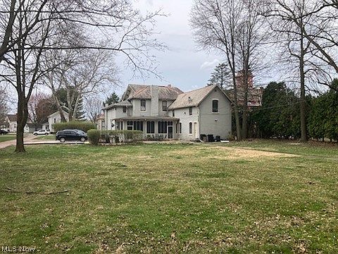 3rd image of 427 E High Ave