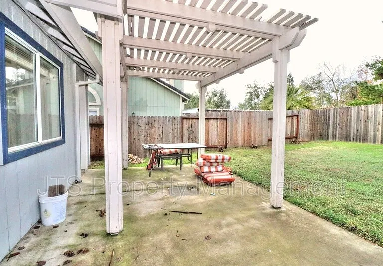 3549 Pine Hollow Way — Photo 53