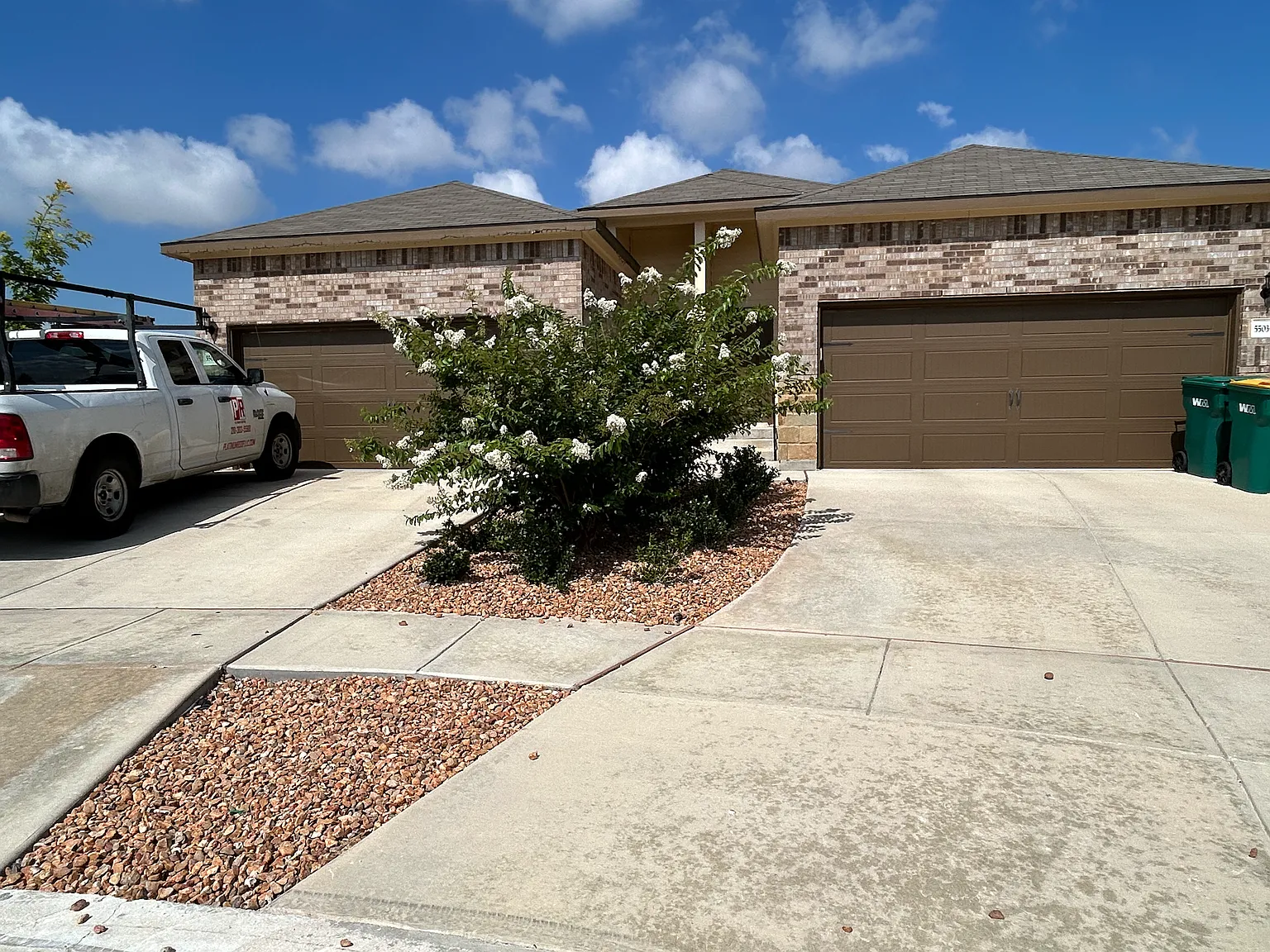 3 bed, 1375 sqft, $1,750 — Photo 2