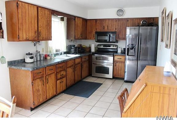 4th image of 615 S 22nd St