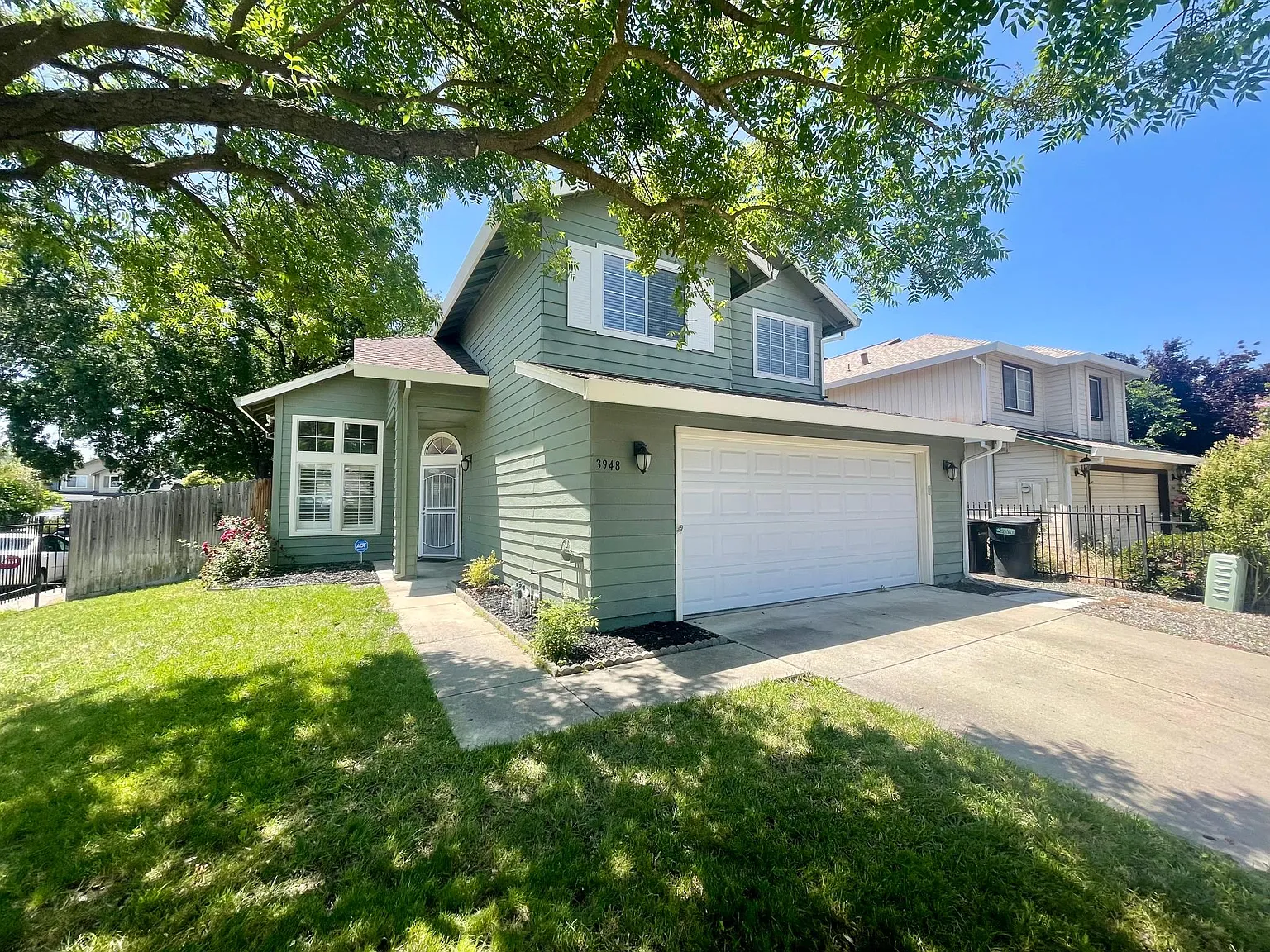 3948 Diane Dr photo 1