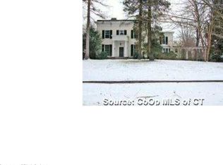 29 Mountain Spring Rd, Farmington, CT 06032