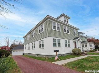 40 Smith St, Glen Cove, NY 11542