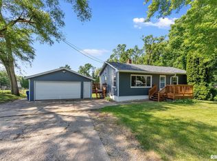 2705 W 47th St, Davenport, IA 52806
