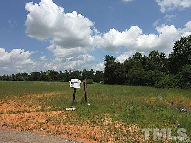 2nd image of 125 Trolly Ln
