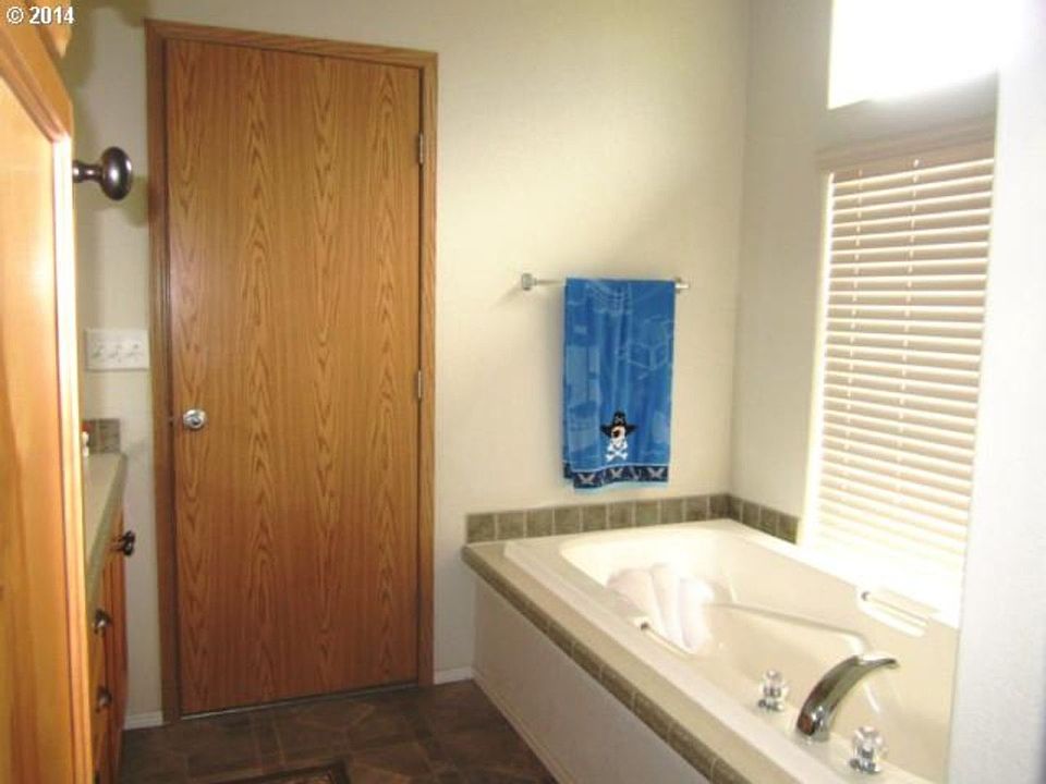 2nd image of 25261 Coon Rd