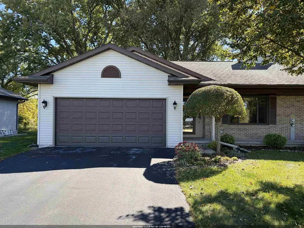 N7283 Winnebago Dr, Fond Du Lac, WI 54935