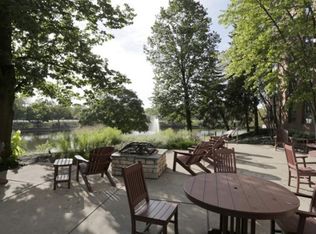 5885 Forest View Rd #885-727, Lisle, IL 60532