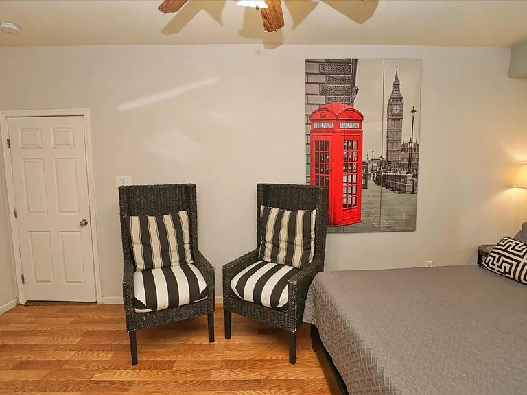 13121 Vickery St — Photo 36