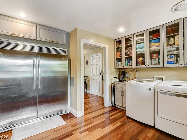 7001 Alamitos Cir — Photo 31