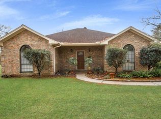 1221 Bear Path Dr, Orange, TX 77632
