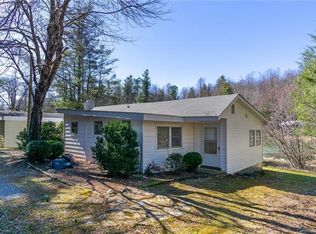 664 Shumont Rd, Black Mountain, NC 28711