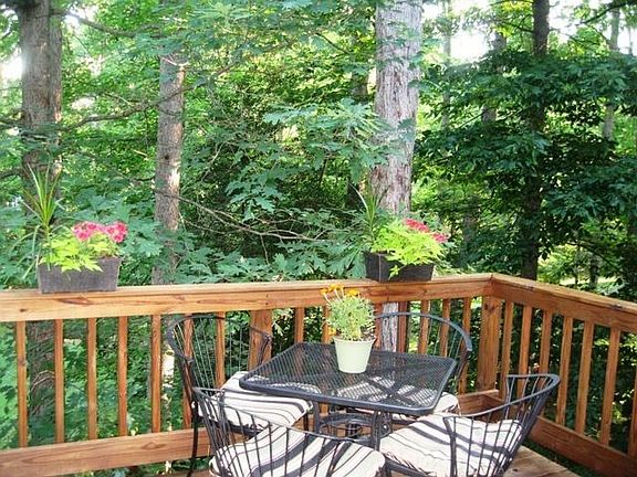 Private dining on deck