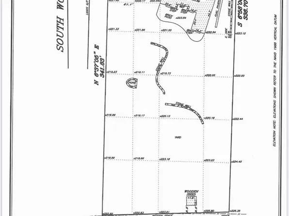 316 Syosset Woodbury Road, Woodbury, NY 11797