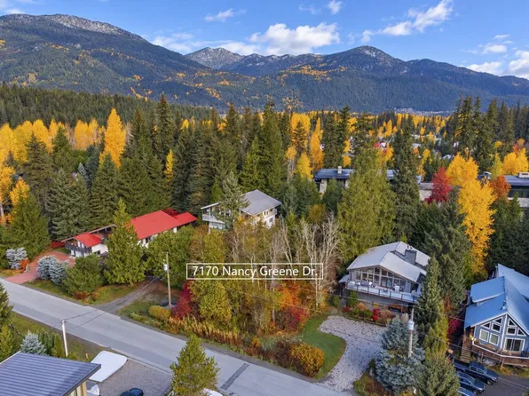 7170 Nancy Greene Dr, Whistler, BC V8E 0E3