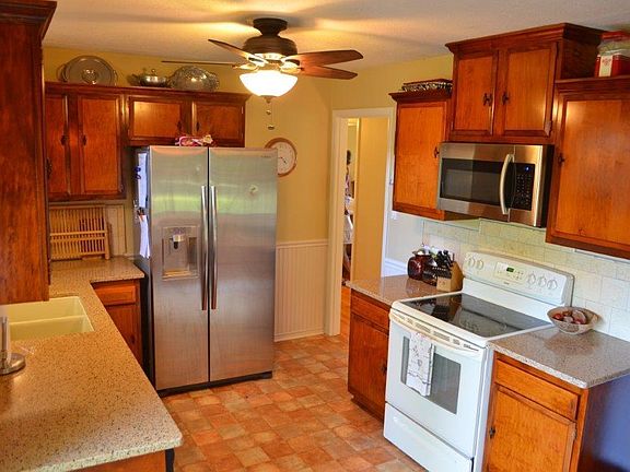 3rd image of 1012 W Forest Blvd