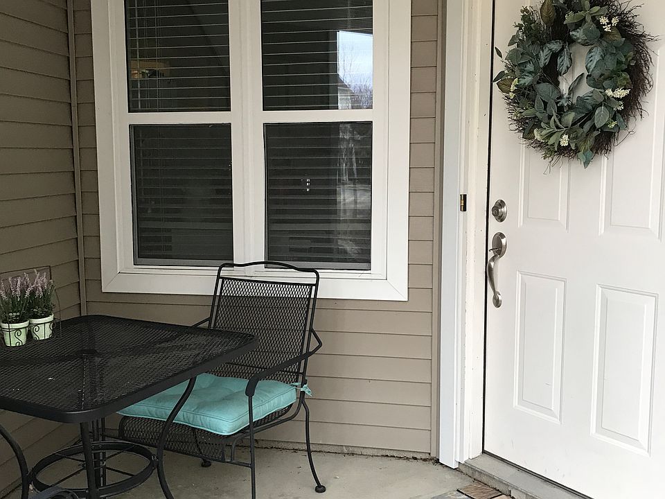 1st image of 707 Creekstone Ln