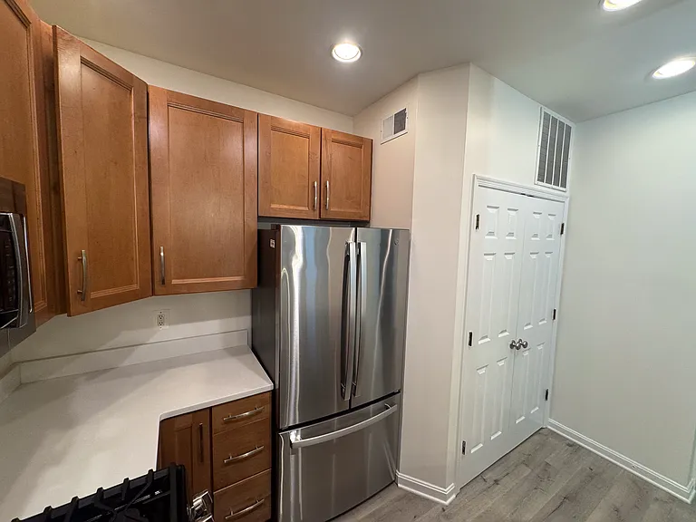 4652 Lawton Way — Photo 11