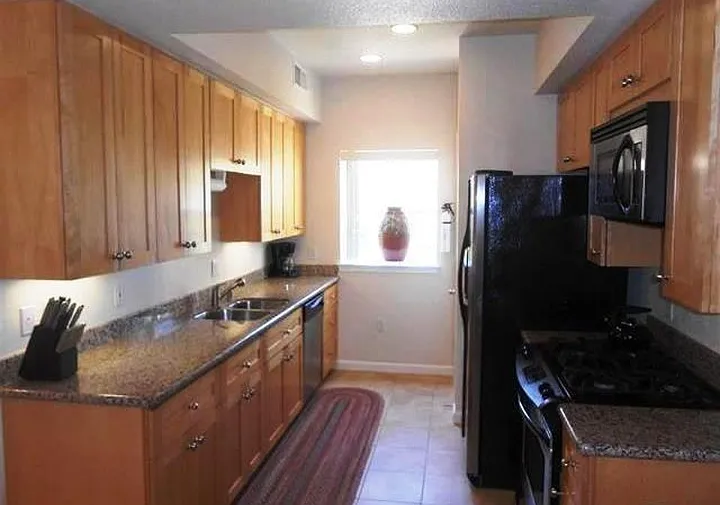 1192 Walker Ave — Photo 6