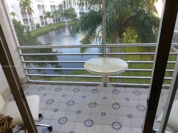 604 NE 2nd St APT 326, Dania Beach, FL 33004