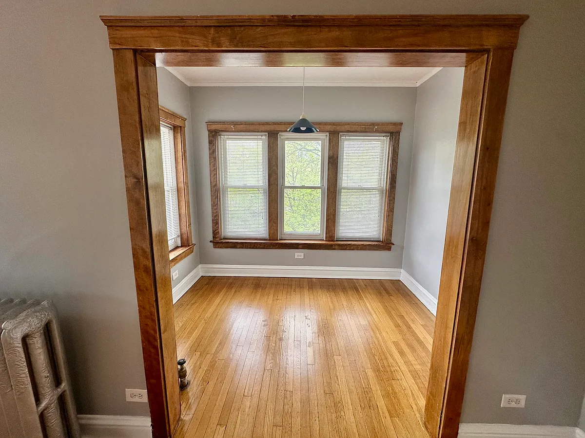 Building Photo - 5358 N Winthrop Ave #3