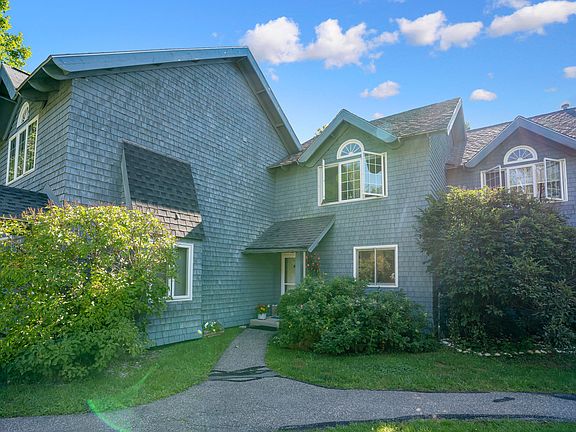 2nd image of 129 Portland Avenue #16