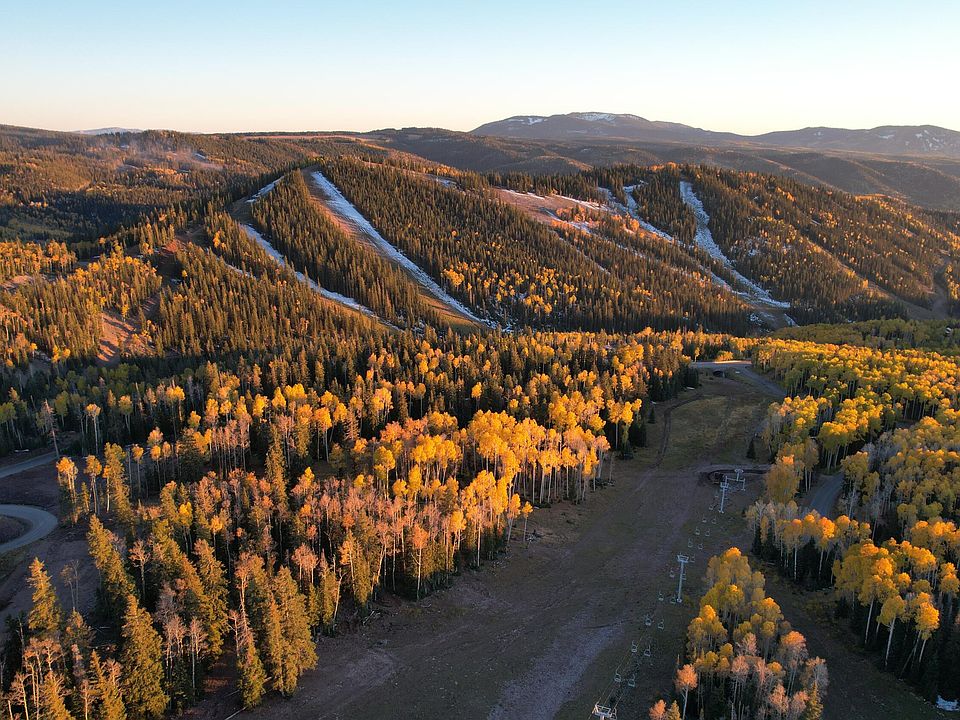 2nd image of Elk Psge