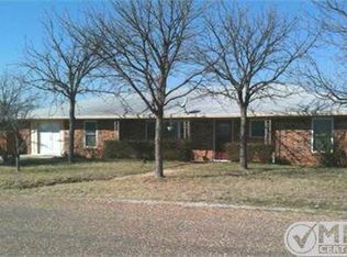 703 Derting Rd E, Aurora, TX 76078