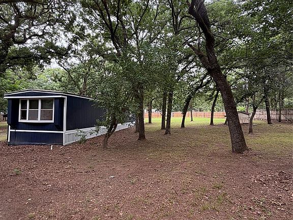 5th image of 2149 Carrie Ln
