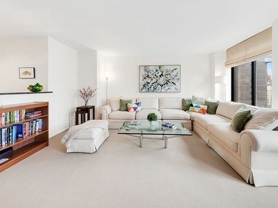 400 E 70th St APT 1606, New York, NY, 10021