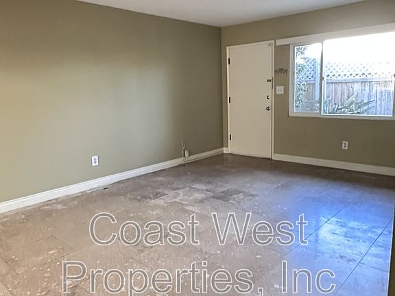 4th image of 4857 Narragansett Ave