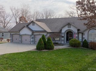 125 Arrowhead Dr, Lake Ozark, MO 65049