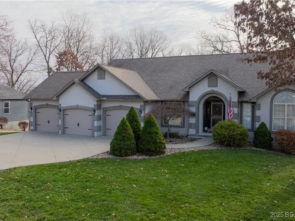 125 Arrowhead Dr, Lake Ozark, MO 65049