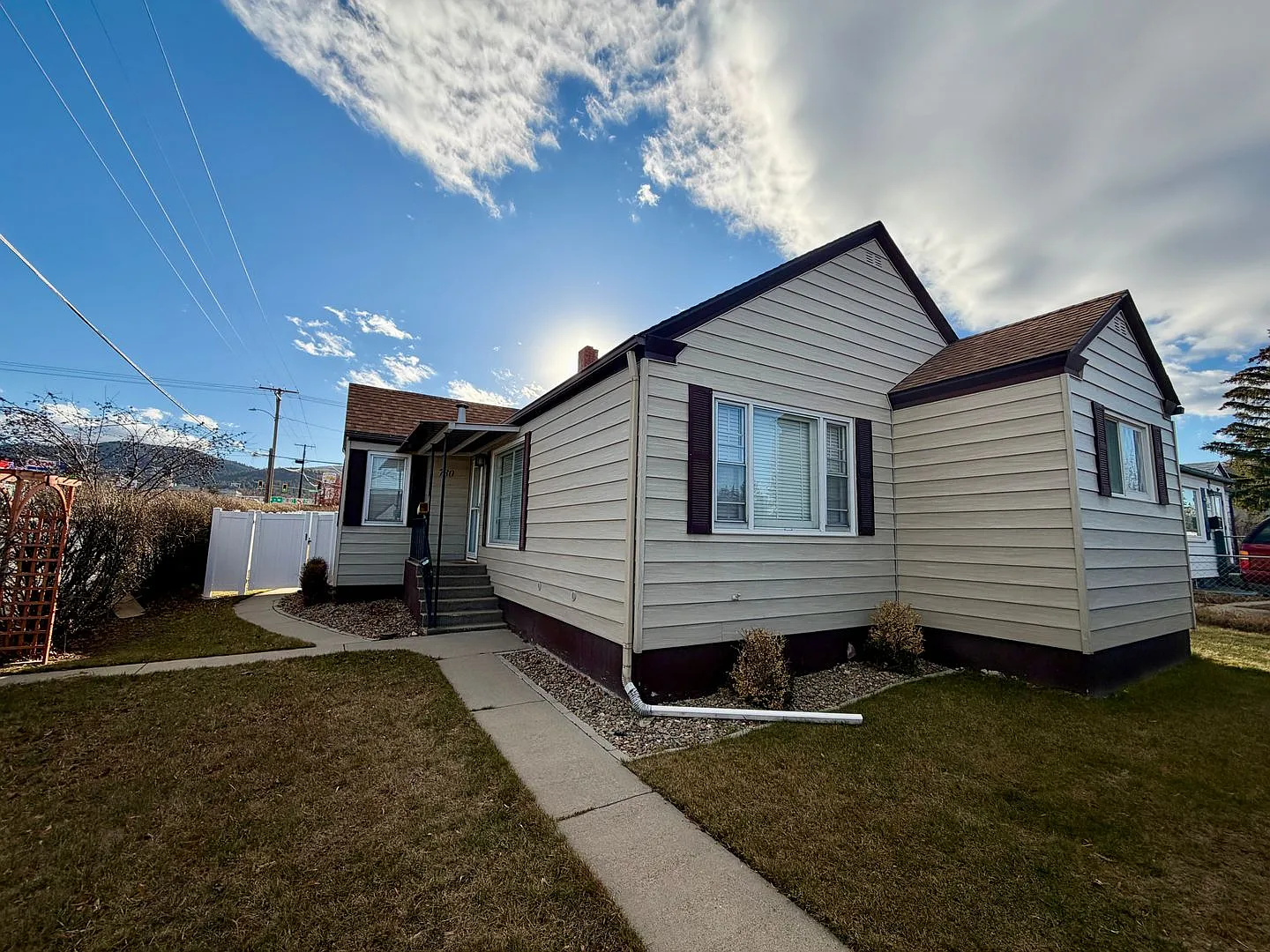 Charming 3 Bed 1 Bath Single Family Home W/ Fully Fenced Yard and Garage! — Photo 1