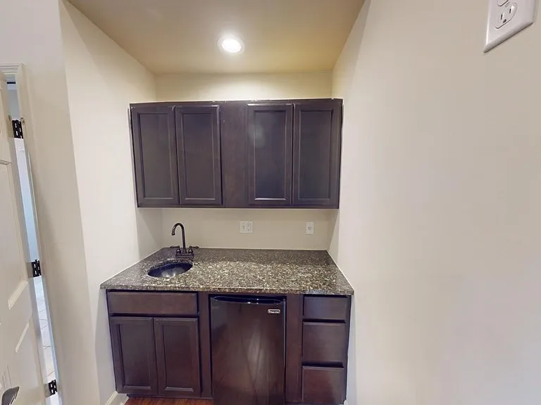 311 Junius St — Photo 18