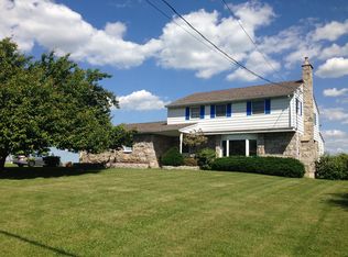 1650 County Line Rd, Bechtelsville, PA 19505